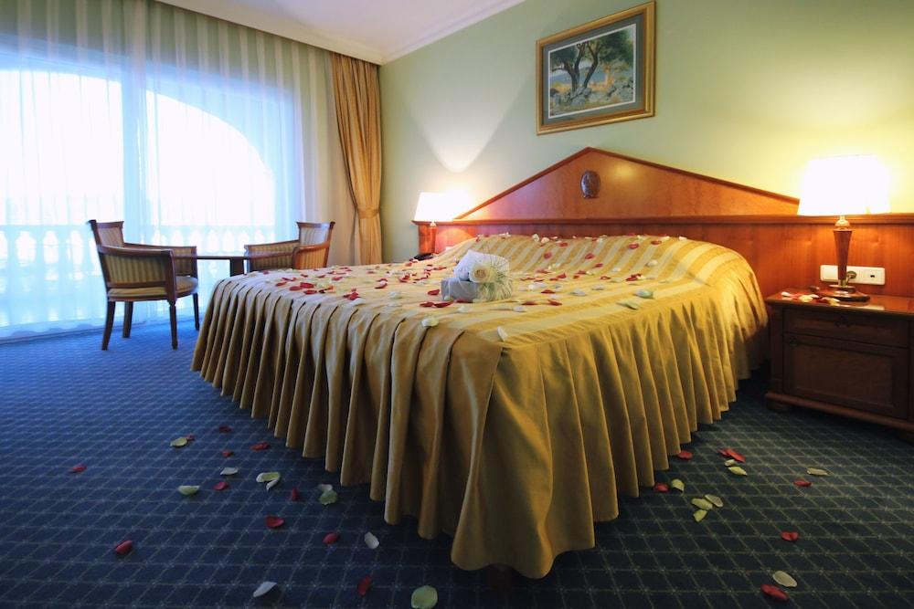 Marina Frapa Resort Rogoznica Exterior foto
